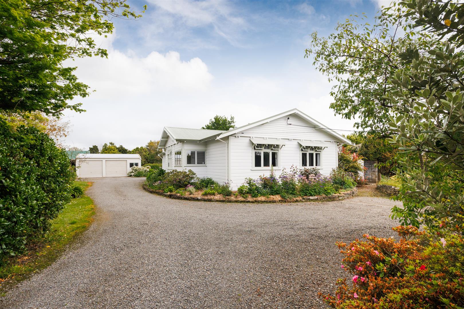 TEAM LEWIS - PRIVACY, PARADISE, & PEACEFUL