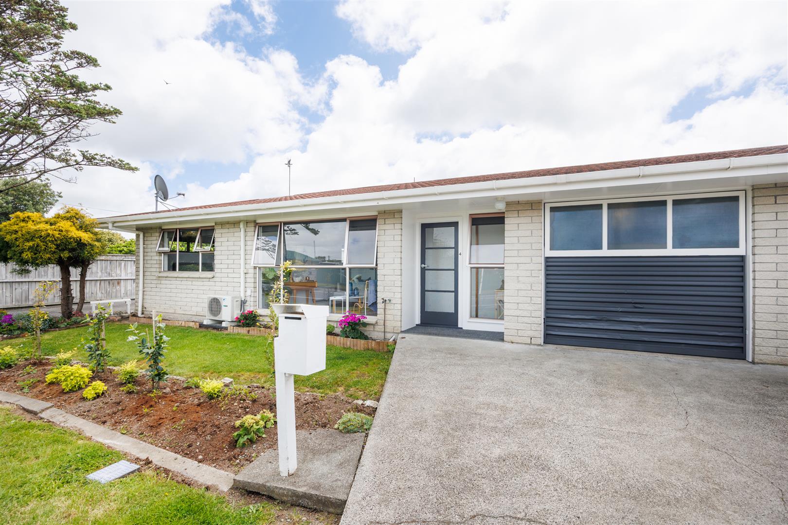 TEAM LEWIS - BEAUTIFULLY REFURBISHED