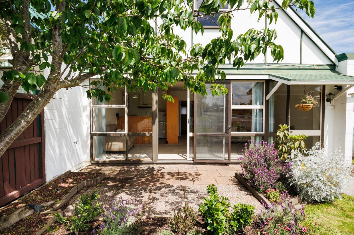 TEAM LEWIS - PEACEFUL LIVING