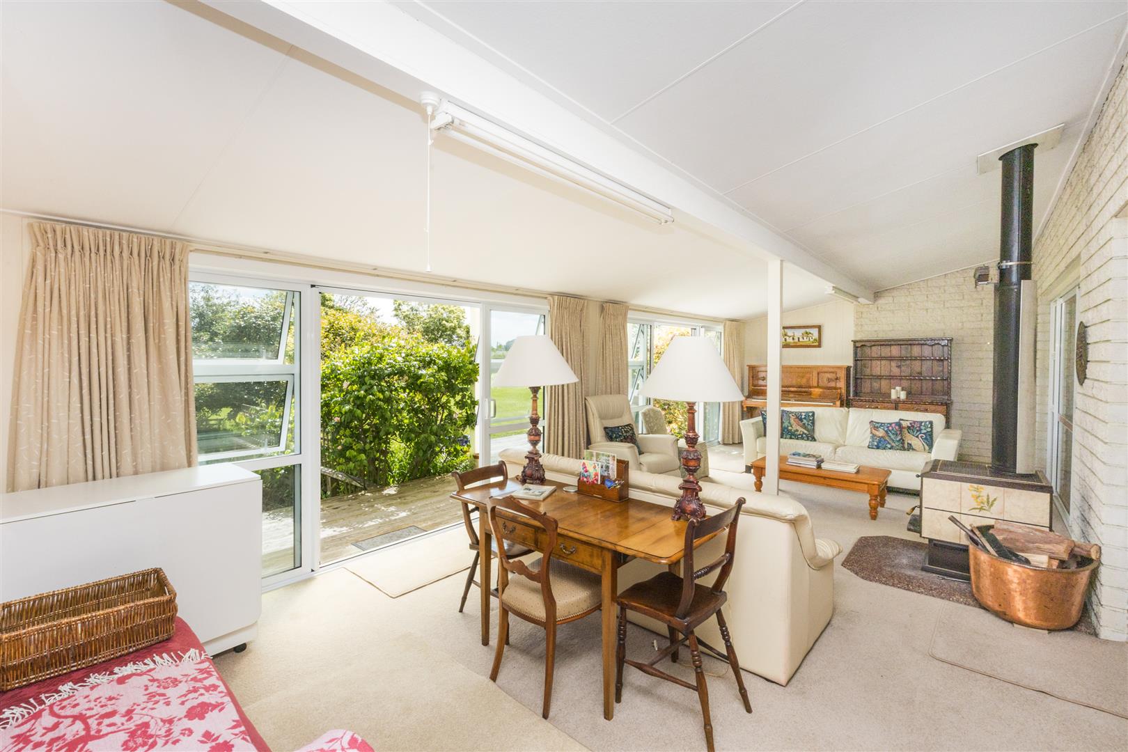 TEAM LEWIS - FAB FIND IN TOWN ON 3313 M2